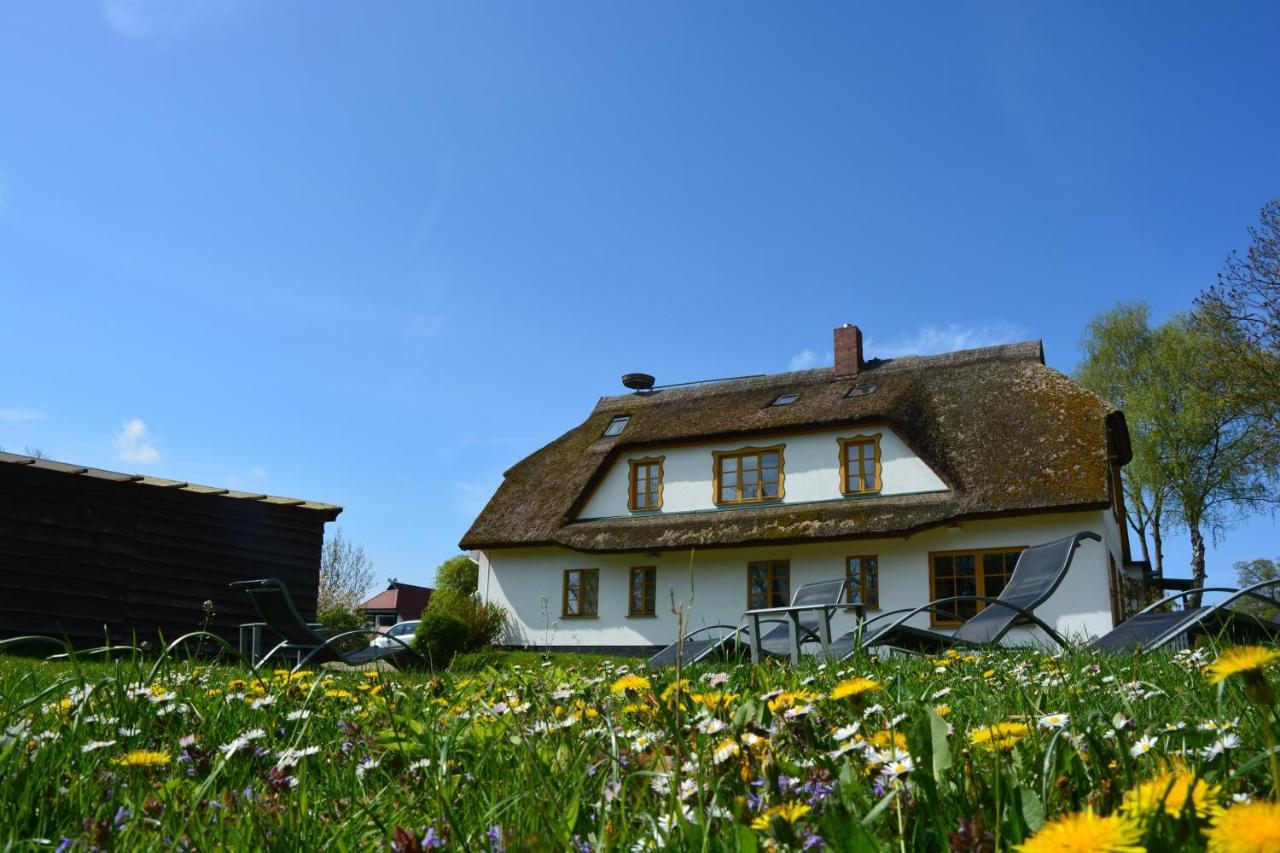 Reethaeuser Auf Ruegen Middelhagen Exterior photo